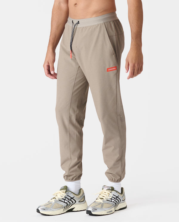 Luka HD Jogger Taupe Campari