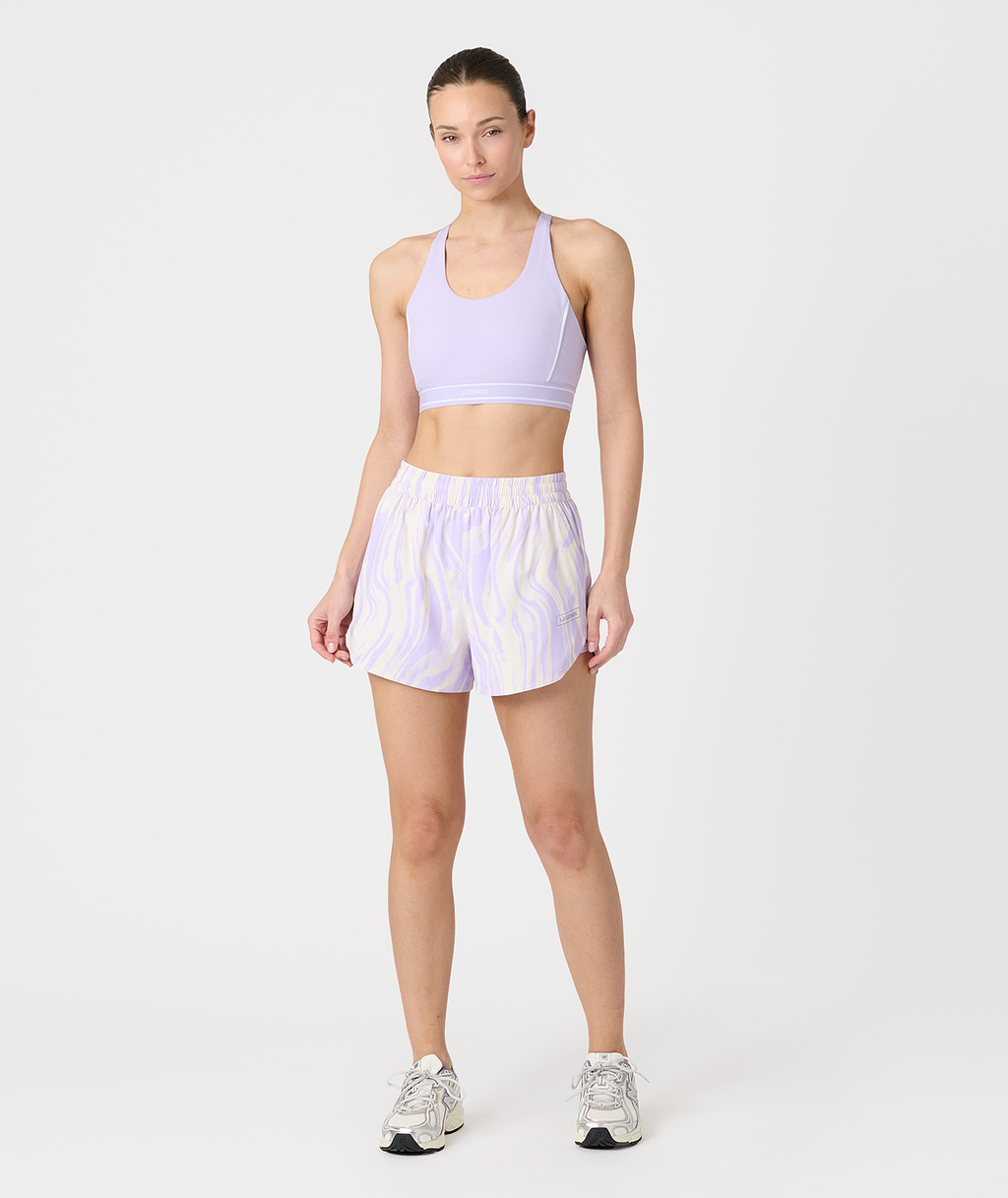 Leni Short Brushstroke Aura