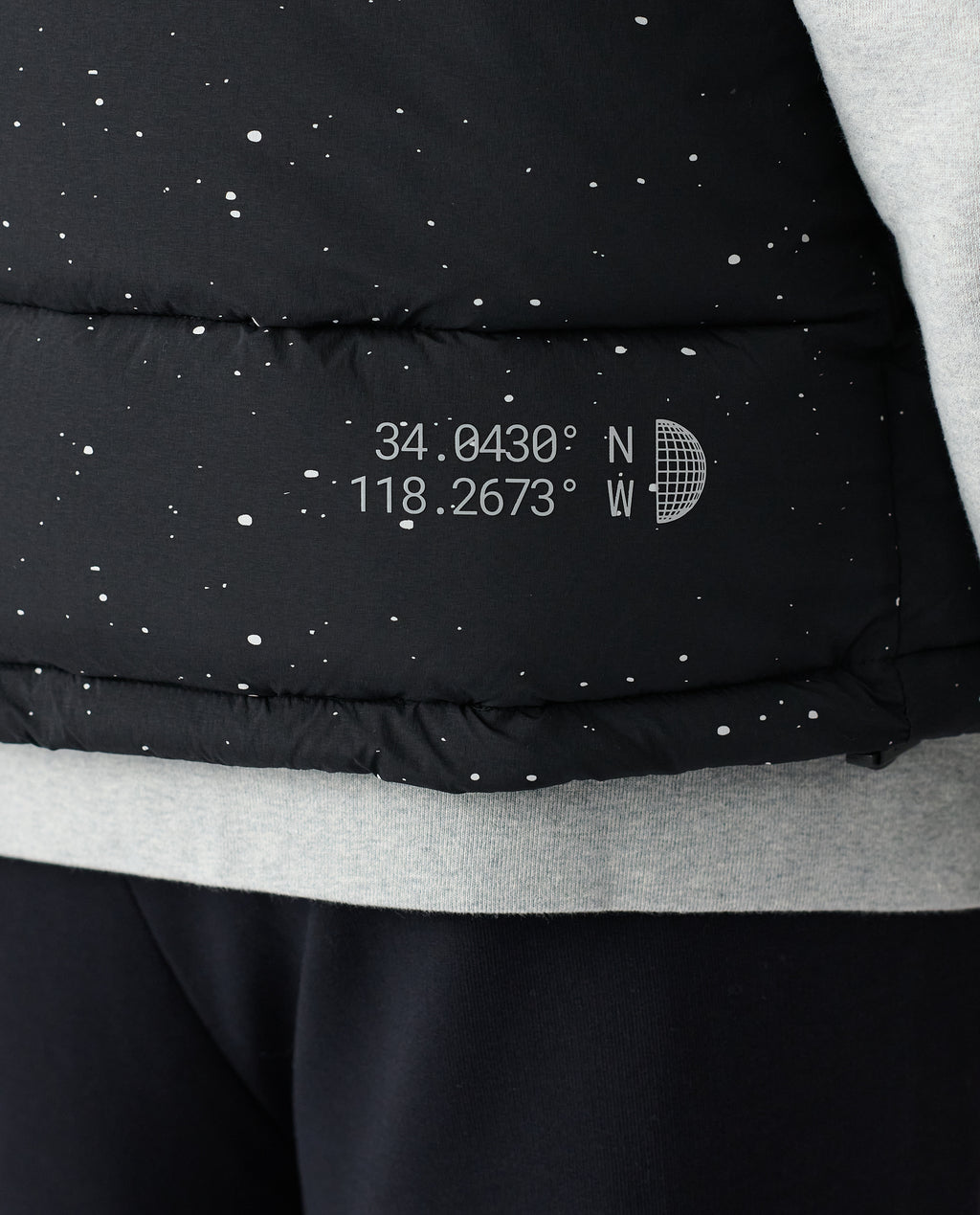 Alpine Puffer Vest Black White Splatter