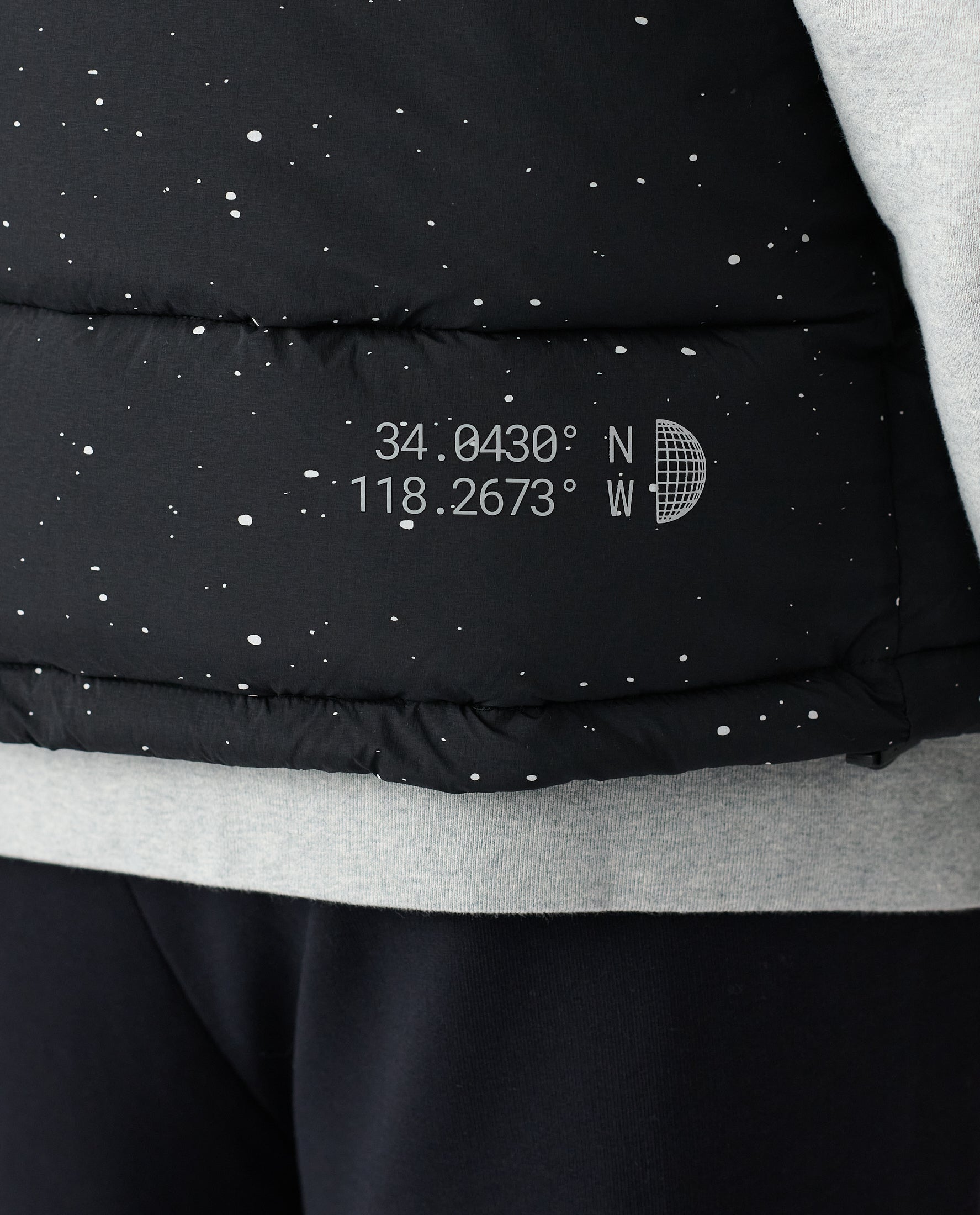 Alpine Puffer Vest Black White Splatter