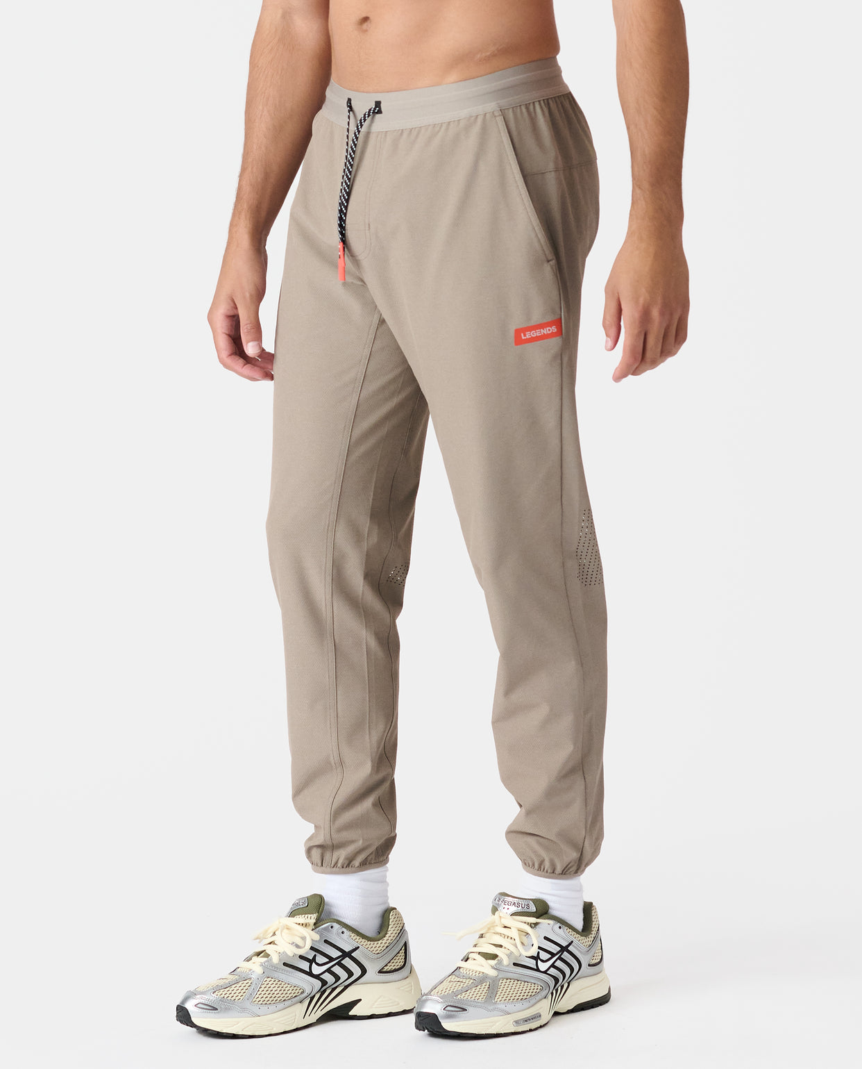Luka HD Jogger Taupe Campari