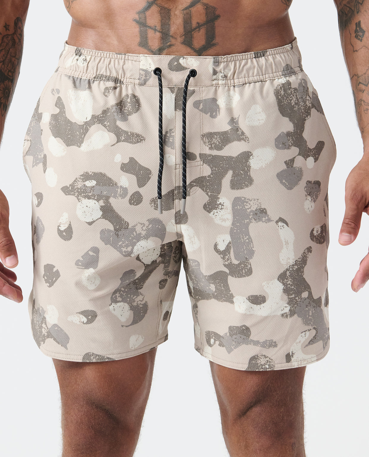 Luka HD Distressed Camo Taupe