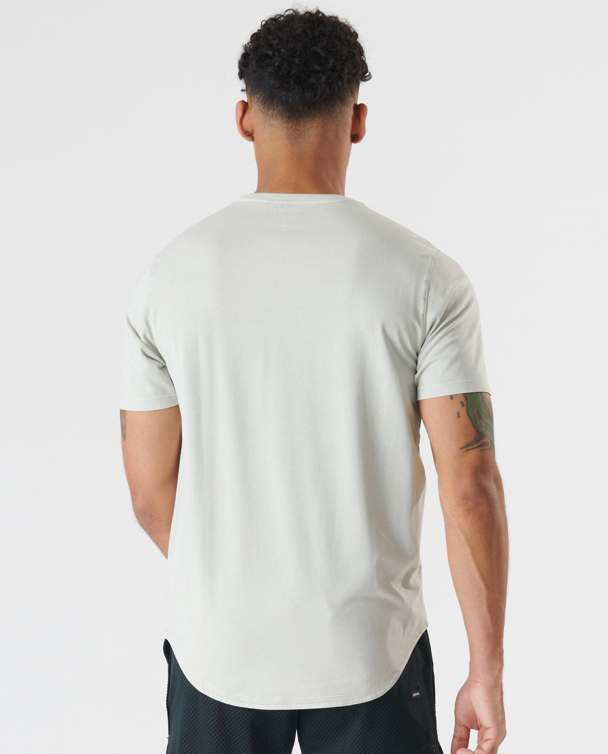 Aviation Tee Curved Hem Washed Light Gray